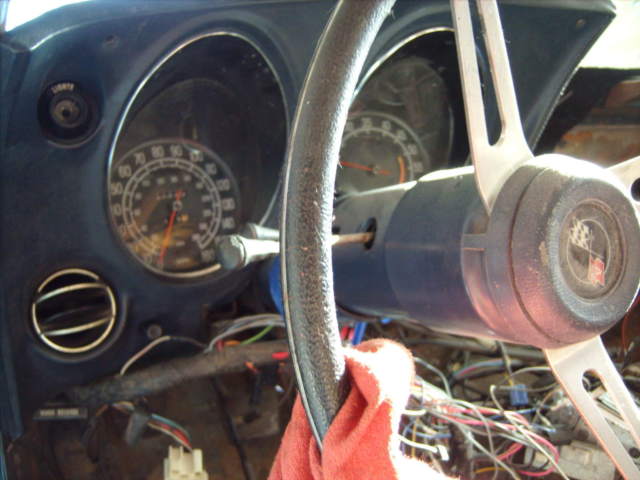 1975 Chevrolet Corvette drop top l 82 four speed - photo 11