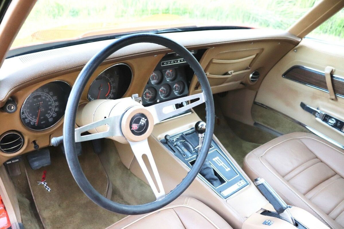 1975 Chevrolet Corvette Convertible StingRay 4 SPEED 350 - photo 10