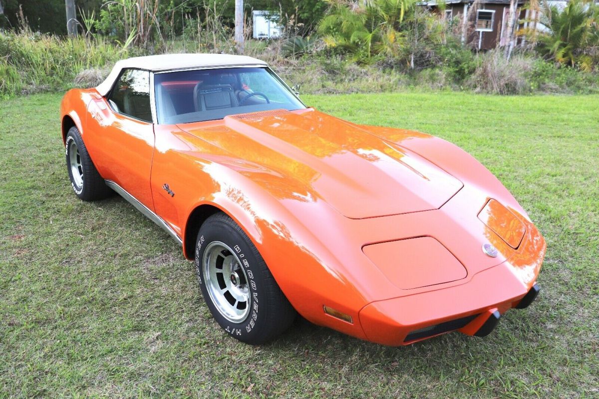 1975 Chevrolet Corvette Convertible StingRay 4 SPEED 350 - photo 4