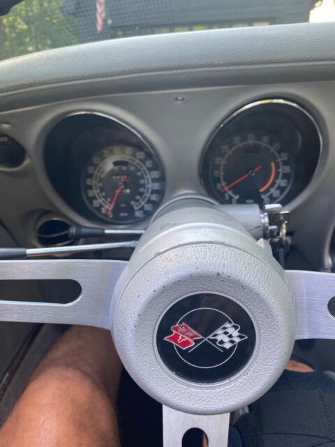 1975 Chevrolet Corvette - photo 10