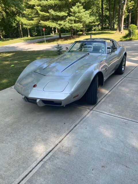 1975 Chevrolet Corvette - photo 3