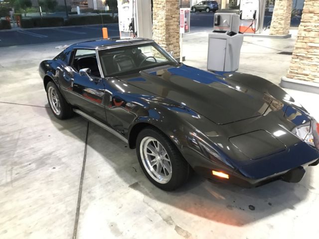 1975 Chevrolet Corvette - photo 2