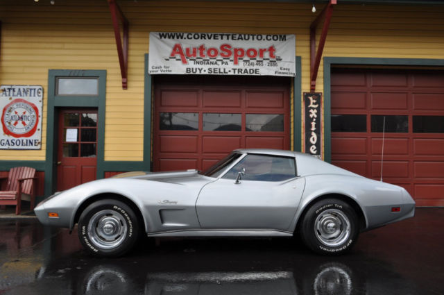 1975 Chevrolet Corvette Original #'s Matching Silver/Red Coupe - photo 7