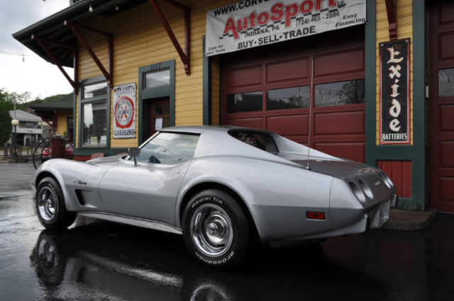 1975 Chevrolet Corvette Original #'s Matching Silver/Red Coupe - photo 8