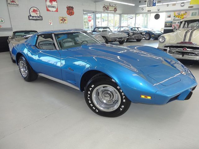 1975 Chevrolet Corvette -- - photo 3