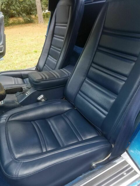 1975 Chevrolet Corvette - photo 12