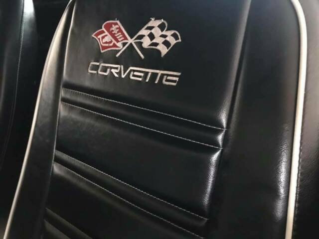 1975 Chevrolet Corvette - photo 10