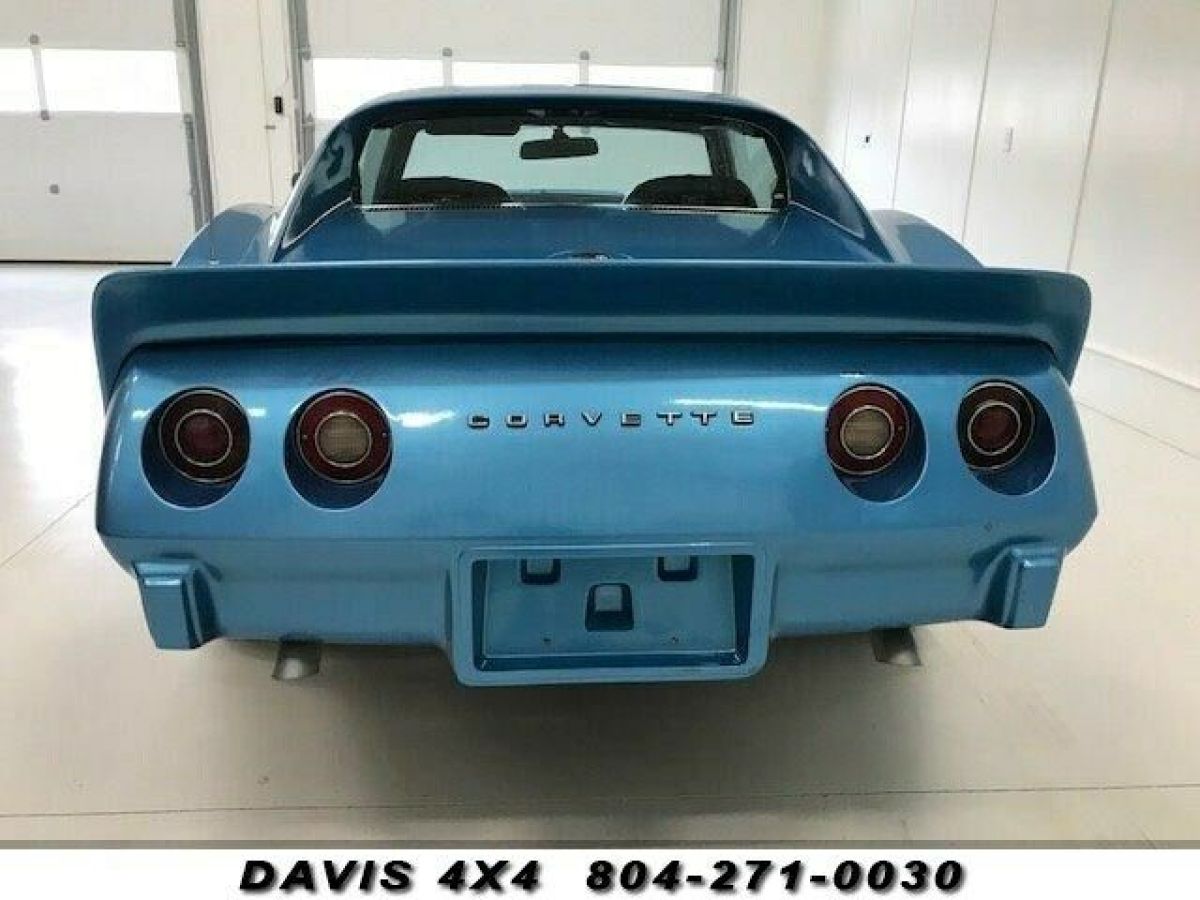 1975 Chevrolet Corvette Stingray Sports Car Four Speed V-8 - photo 8