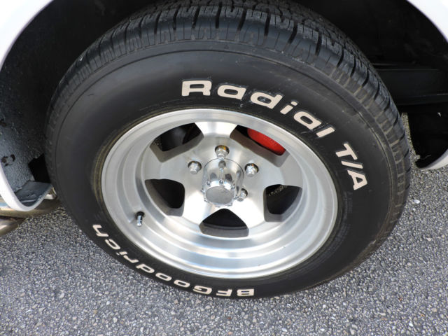 1975 Chevrolet Corvette - photo 11