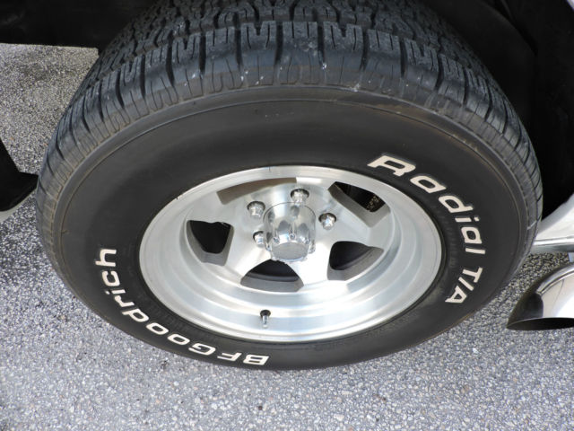 1975 Chevrolet Corvette - photo 12