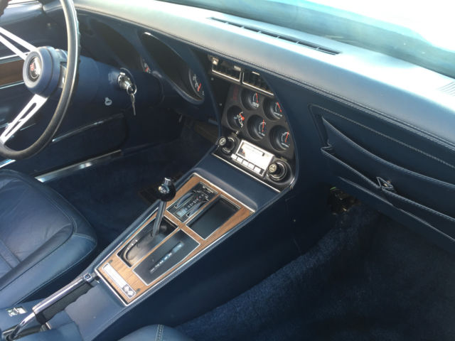 1975 Chevrolet Corvette T-Top Coupe Deluxe - photo 12