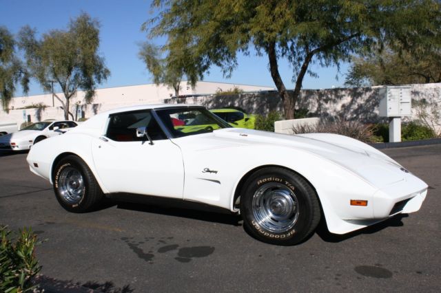 1975 Chevrolet Corvette T Top Coupe Factory A/C ! 1975 Chevrolet Corvette