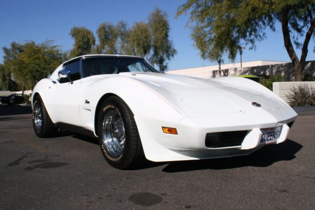 1975 Chevrolet Corvette - photo 2