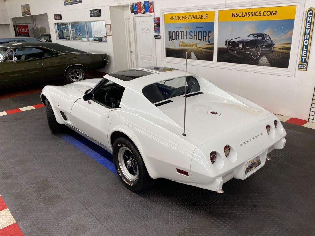 1975 Chevrolet Corvette 4 SPEED TRANS T-TOPS SEE VIDEO - photo 2