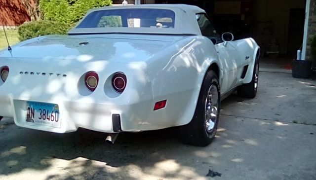 1975 Chevrolet Corvette -WHITE ON WHITE CONVERTIBLE SUMMER FUN- SEE VIDEO - photo 3