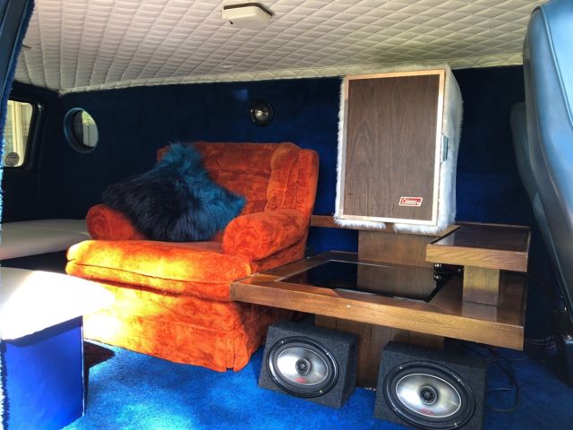 1975 Chevrolet G20 Van Survivor Shag Wagon - photo 11