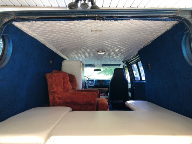 1975 Chevrolet G20 Van Survivor Shag Wagon - photo 5
