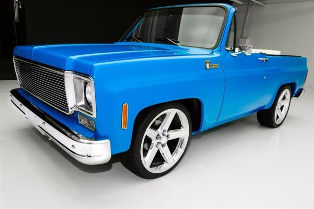 1975 Chevrolet K5 Blazer Rare 2WD Frame-Off AC - photo 9