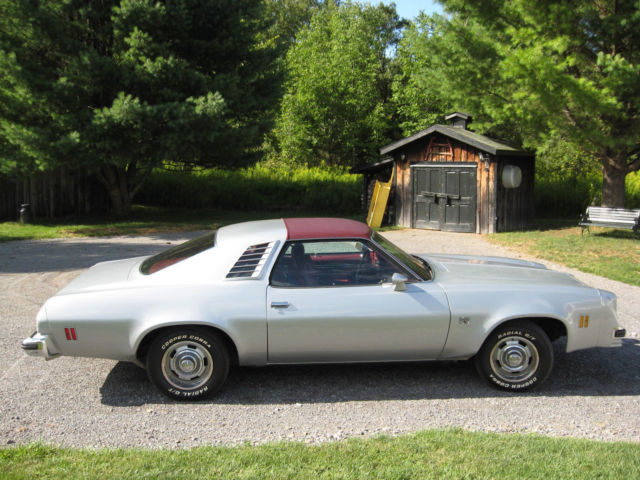 1975 chevrolet laguna S-3 - Swivel bucket seats - Landu roof - Rally wheels 1975 Chevrolet S-10 S-3