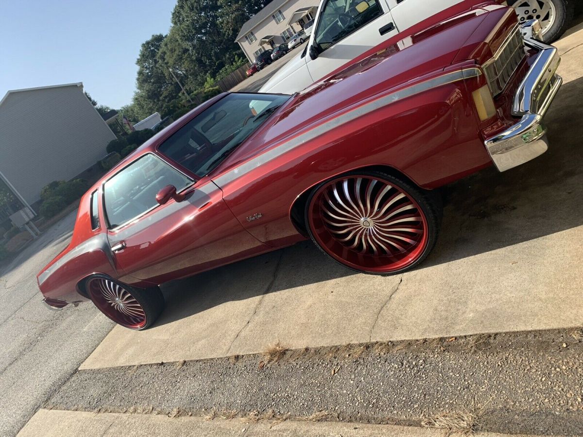 1975 Chevrolet Monte Carlo Coupe Red RWD Automatic Base 1975 Chevrolet Monte Carlo Base