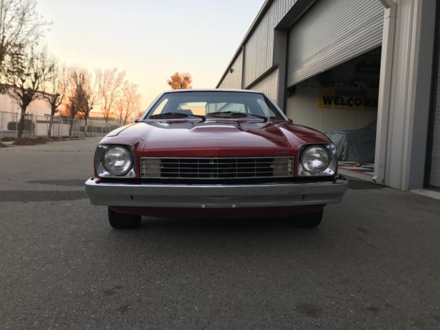 1975 Chevrolet Corvair Monza Towne Coupe - photo 2