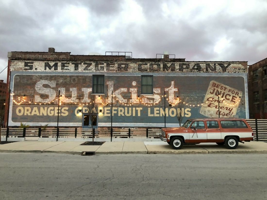 1975 Chevrolet C20 Suburban - photo 2