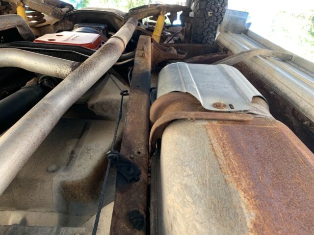 1975 Chevrolet C/K Pickup 2500 Cheyenne - photo 9