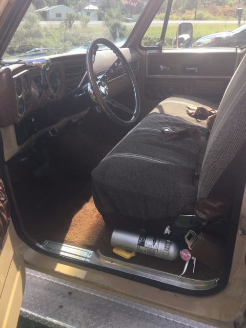 1975 Chevrolet C/K Pickup 2500 camper special - photo 12