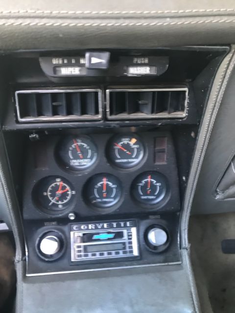 1975 Chevrolet Corvette - photo 12