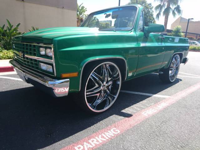 1975 CHEVY K5 BLAZER 2WD FULLY CONVERTIBLE HARD TOP 28S DONK SHOW CAR 1975 Chevrolet Blazer