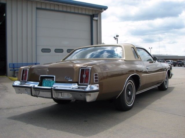 1975 Chrysler Cordoba Coupe - photo 8