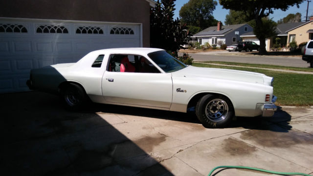 1975 Chrysler Cordoba Base Hardtop 2-Door - photo 2