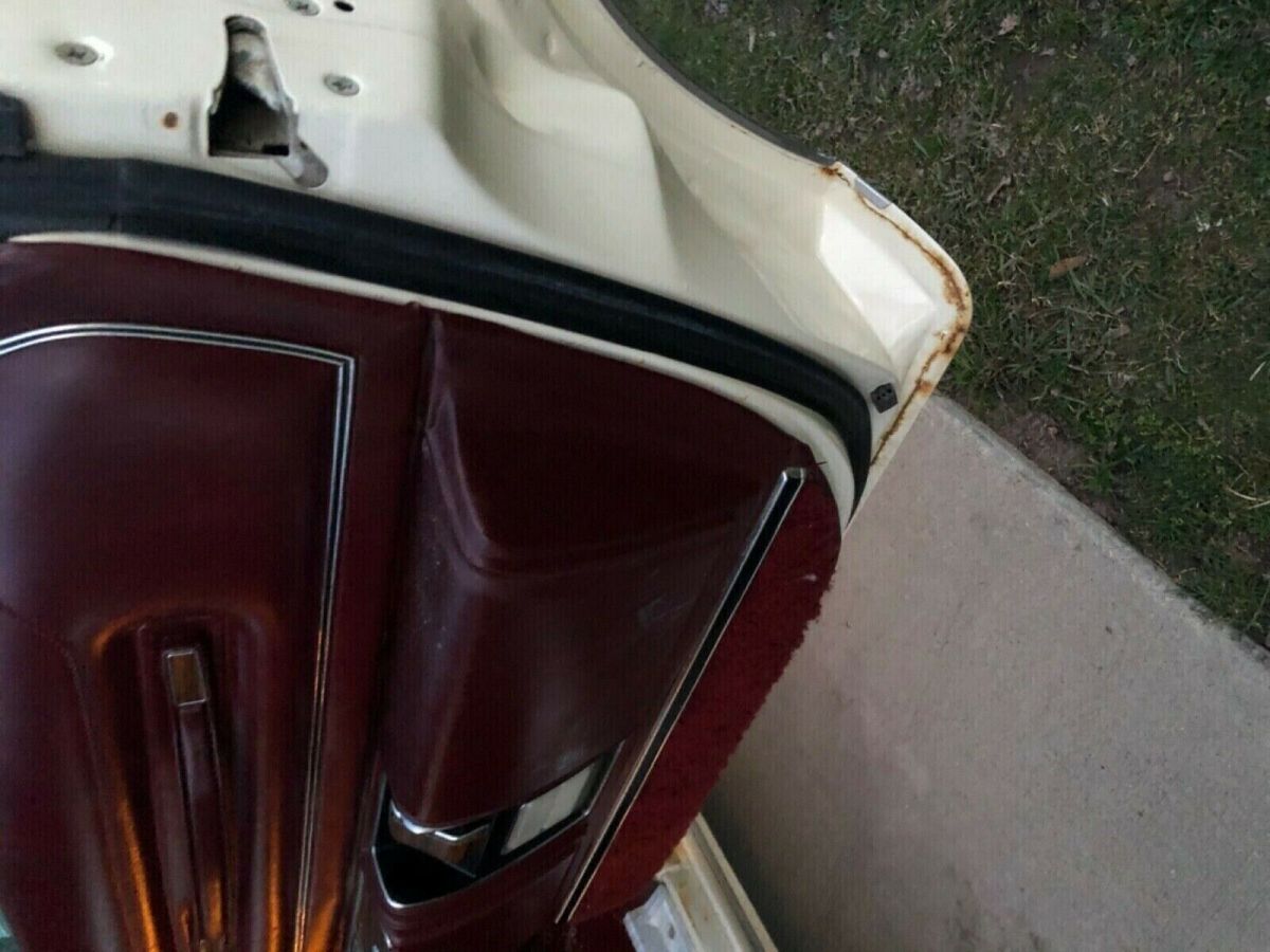 1975 Chrysler Imperial LaBaron - photo 11