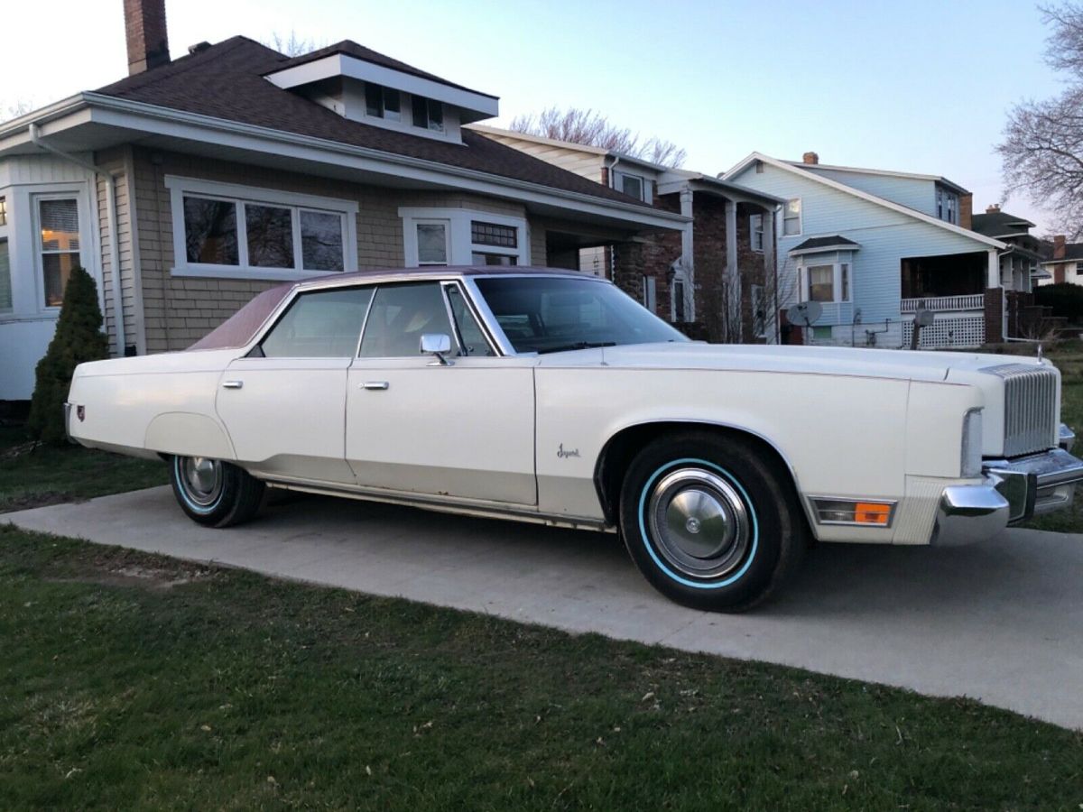 1975 Chrysler Imperial LaBaron - photo 2