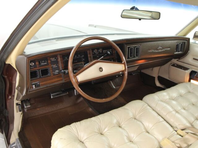 1975 Chrysler Imperial LeBaron - photo 10