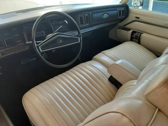 1975 Chrysler New Yorker St Regis brougham - photo 8