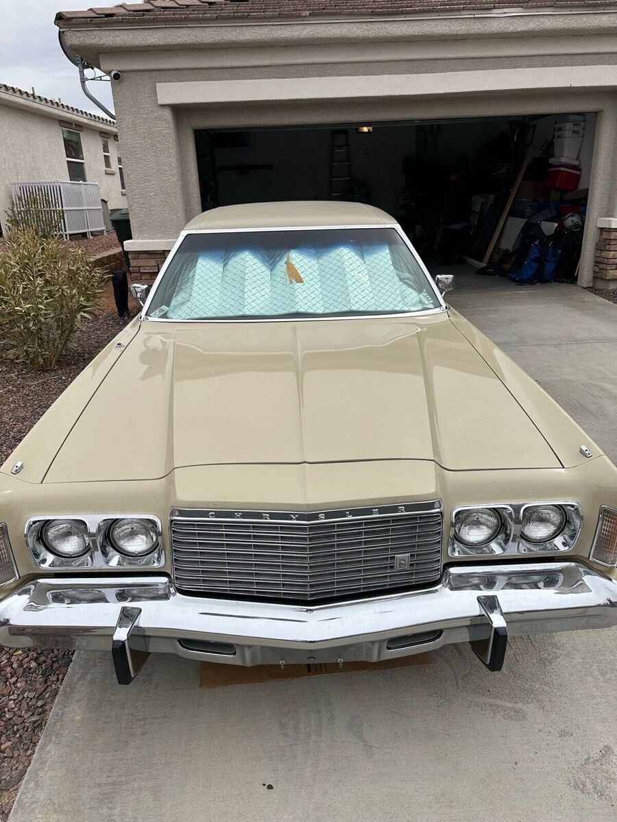 1975 Chrysler Newport - photo 2