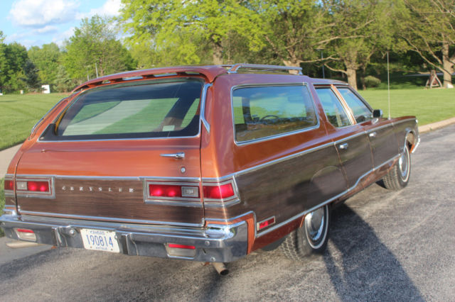 1975 Chrysler Town & Country - photo 4