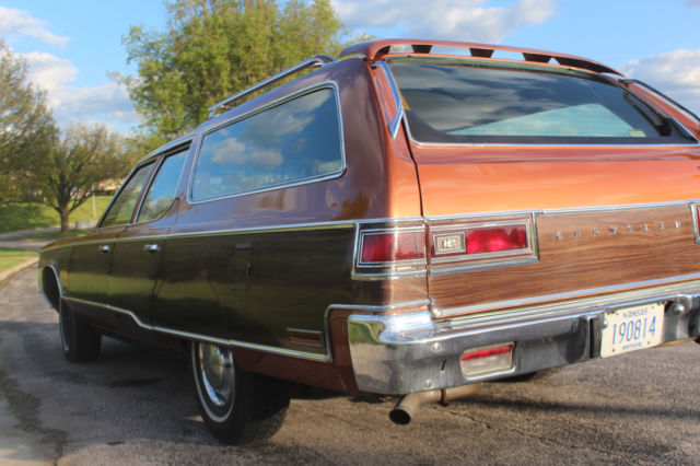 1975 Chrysler Town & Country - photo 5
