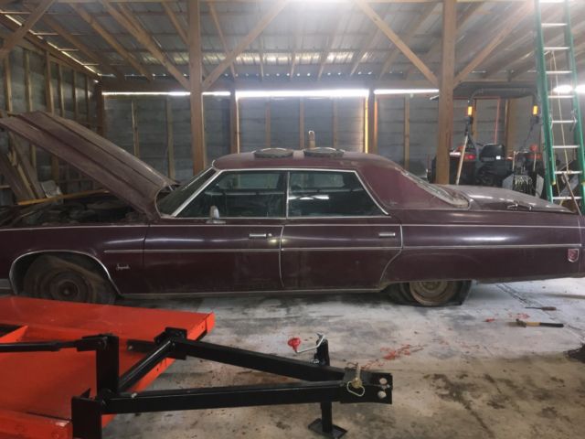 1975 Chrysler Imperial - photo 4