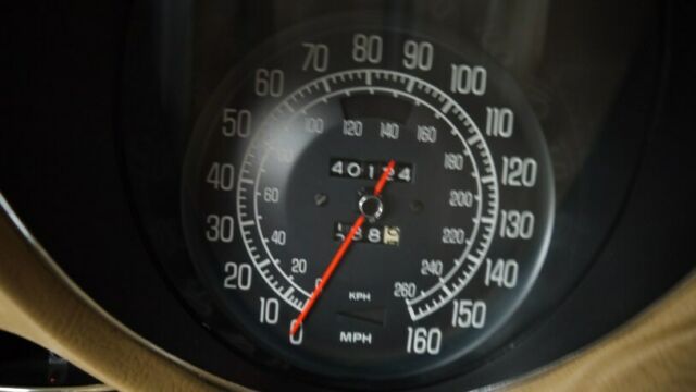 1975 Chevrolet Corvette - photo 11