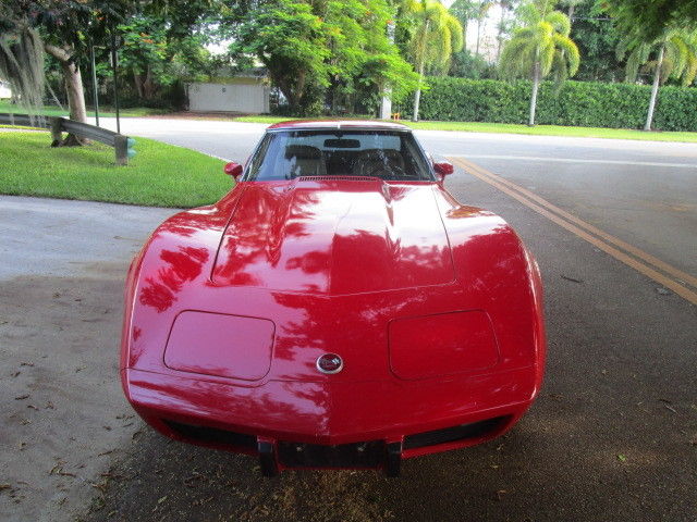 1975 Chevrolet Corvette - photo 2