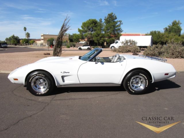 1975 Chevrolet Corvette Convertible - photo 2
