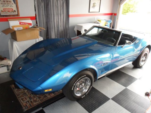 1975 Corvette Convertible, original 350. automatic transmission, 69,004 miles 1975 Chevrolet Corvette