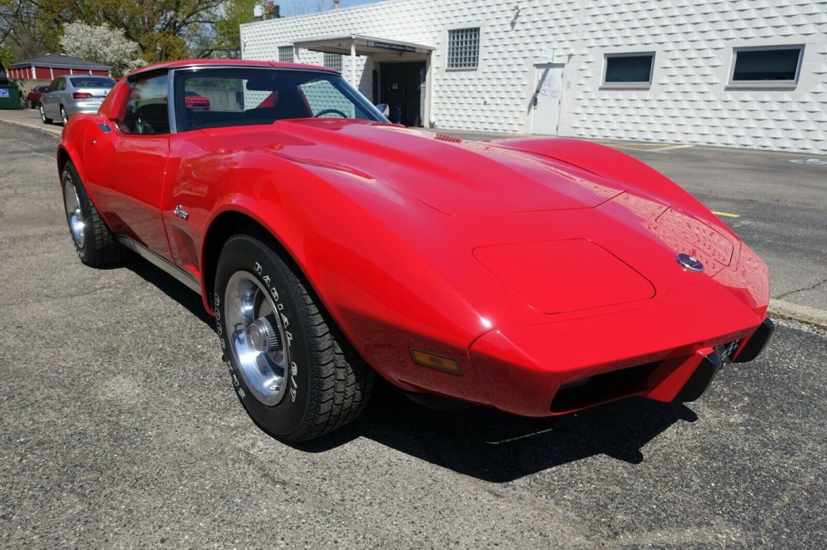 1975 Chevrolet Corvette - photo 2