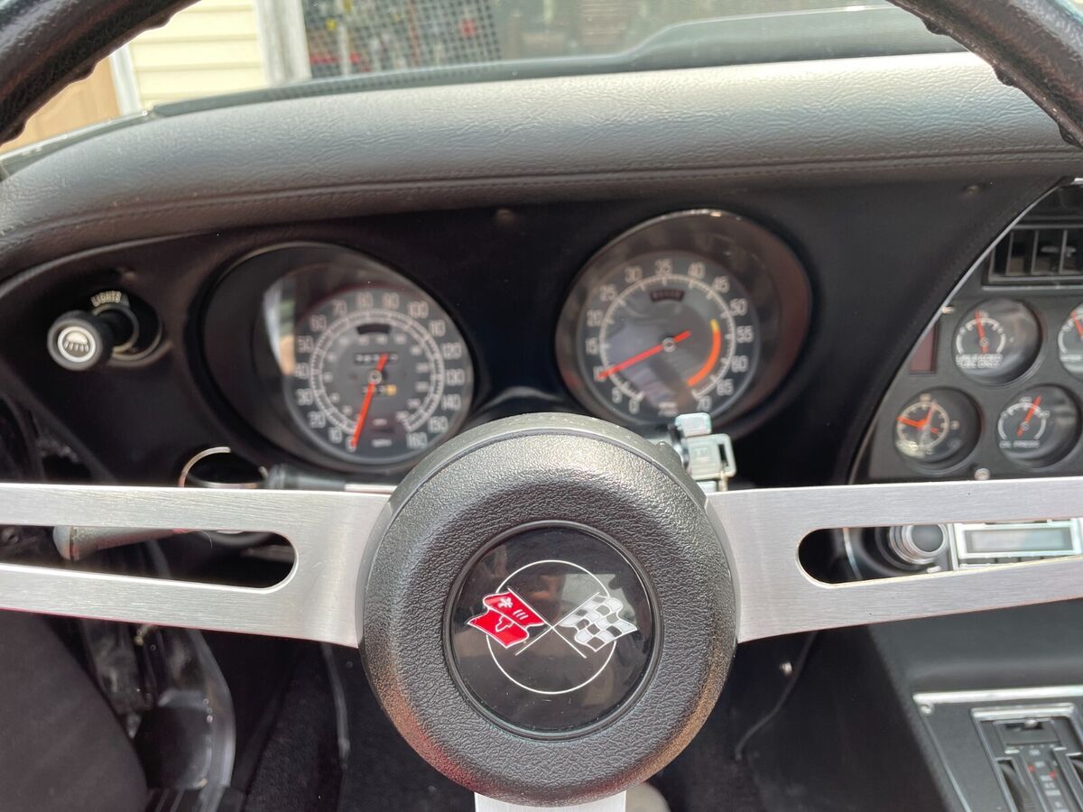 1975 Chevrolet Corvette - photo 13