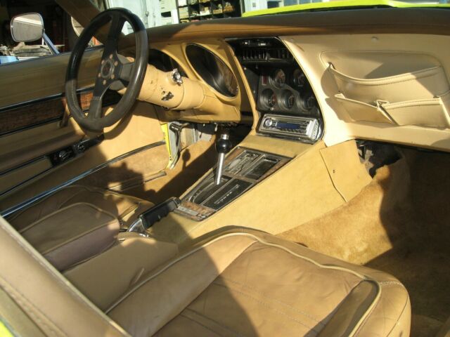 1975 Chevrolet Corvette deluxe leather - photo 12