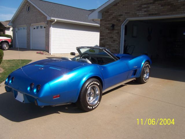 1975 Chevrolet Corvette convertible - photo 9