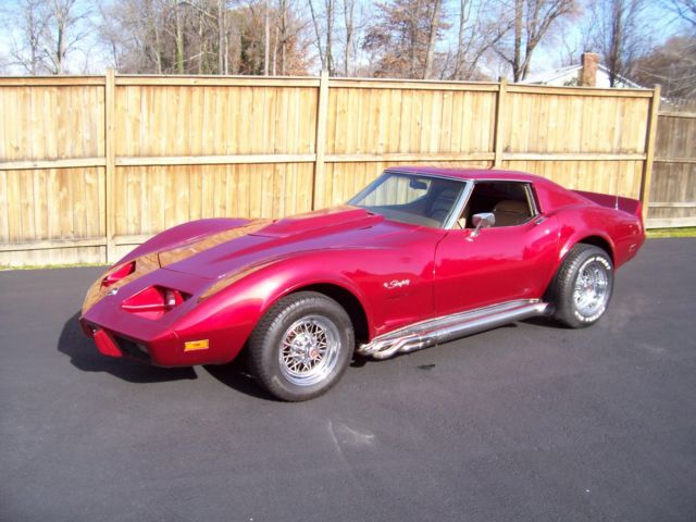 1975 Corvette Stingray , T-Tops ,very nice custom paint ,runs excellant ,hot rod 1975 Chevrolet Corvette stingray