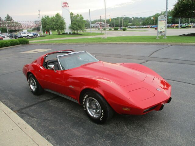 1975 CORVETTE STINGRAY WHAT A BEAUTY THIS CAR IS STUNNING CAR ALWAYS GARAGED 1975 Chevrolet Corvette STINGRAY